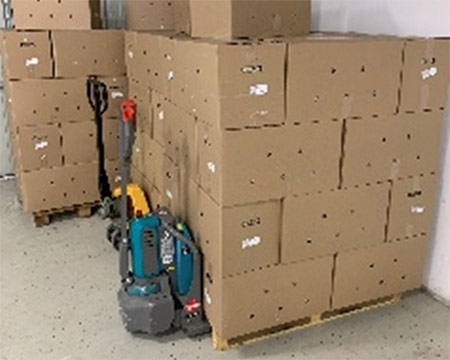 Raklapos kartonos tojás